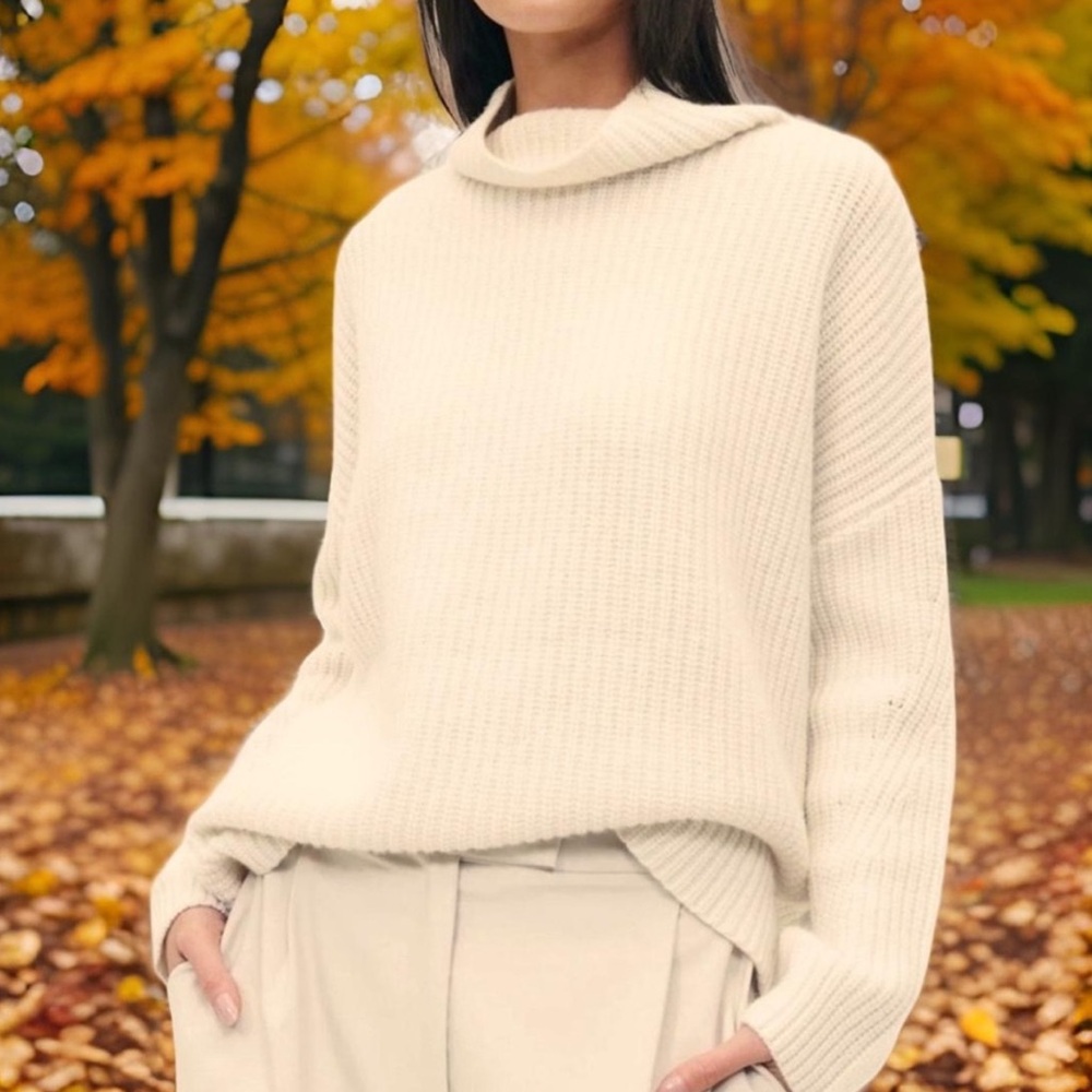 Naadam Wool Cashmere Blend Cream Knit Turtleneck Sweater